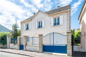 villa à la vente -   94400  VITRY SUR SEINE, surface 230 m2 vente villa - UBI479559269